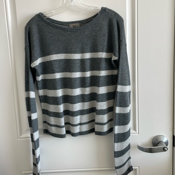 Sweet n Sinful Sweaters - Sweet n Sinful New York Women’s Gray Striped Cropped Long Sleeve Sweater - Med